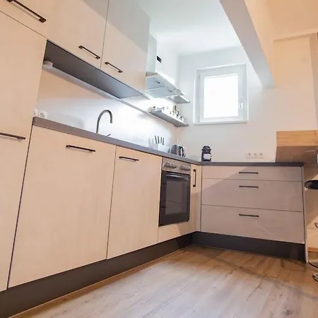 Apartment Spacious 63qm Flat Private Balcony *